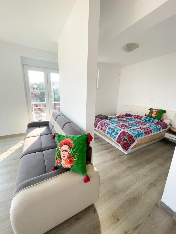Upart House Apartment Petrovac Екстериор снимка