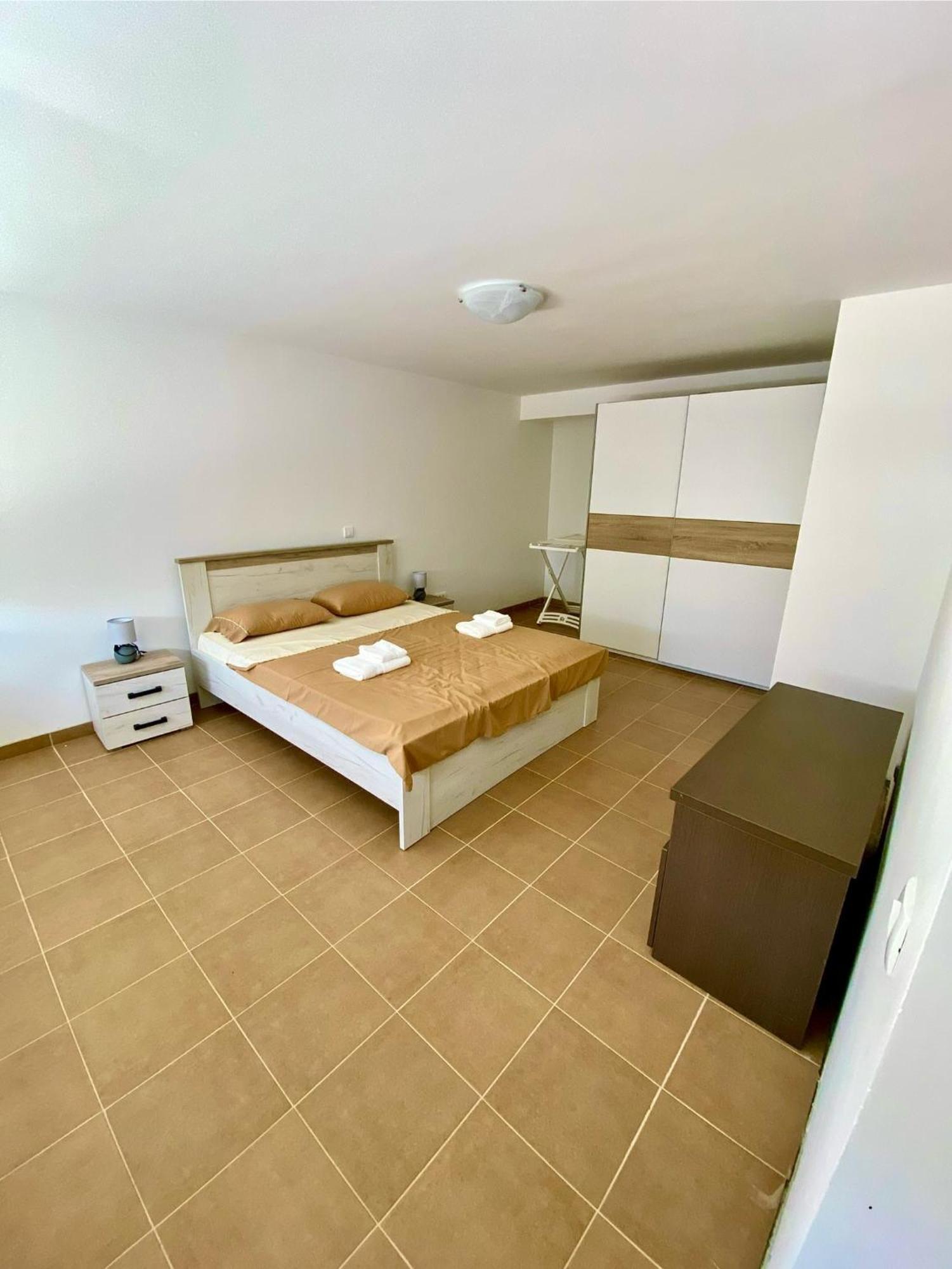 Upart House Apartment Petrovac Екстериор снимка